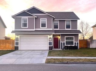 5718 Tyre Dr, Pasco, WA 99301