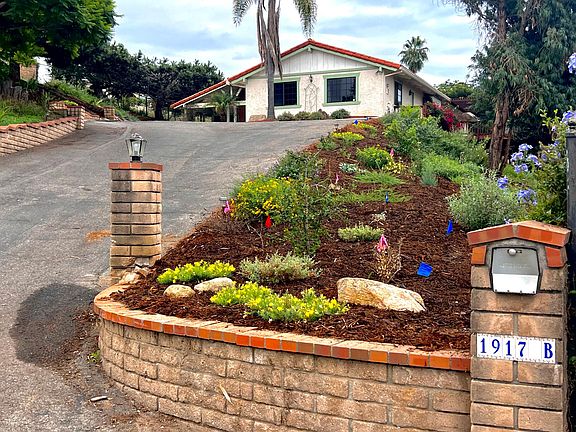 2nd image of 1917B Alta Vista Dr