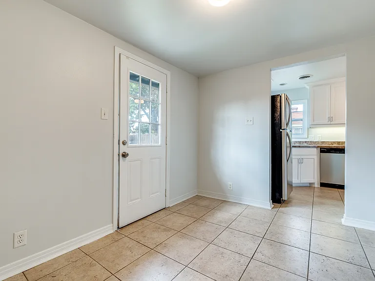 4812 Wateka Dr — Photo 13