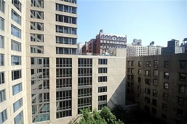 Rented by The Bracha Group | media 21