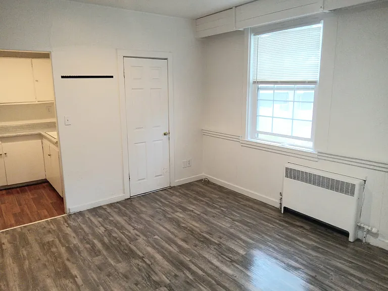 260 W Antelope Dr #6 — Photo 4