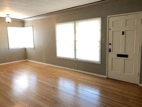 2nd image of 1000 De Haven St