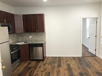 1st image of 4941 Walnut St Floor 2