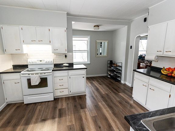 5th image of 2909 Exeter St