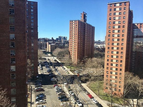 2nd image of 70 La Salle St APT 12B