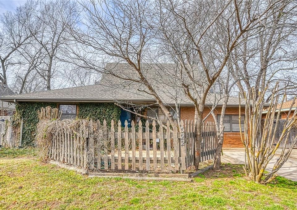 1st image of 522 Dee Anne Dr
