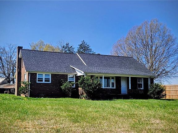 2nd image of 908 Boone Rd