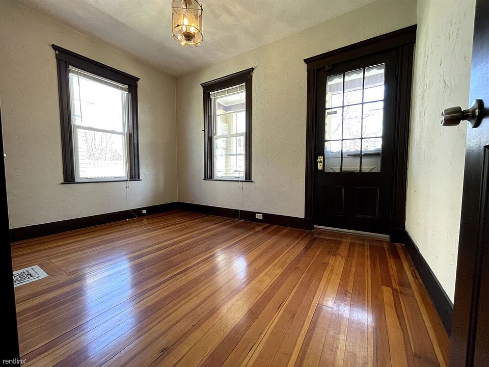 14 Barton St. Somerville (Davis Square) Shared Unit Photo 5