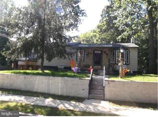 18 E Woodburn Ave, Pine Hill, NJ 08021