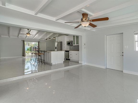 5th image of 2437 Gulfstream Ln #0