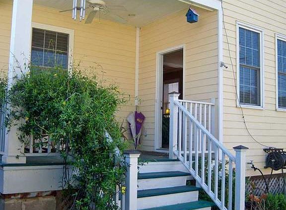 4th image of 6114 General Diaz St