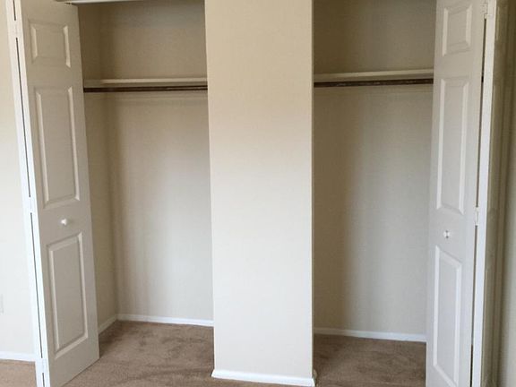 3rd image of 147 Nunnery Ln