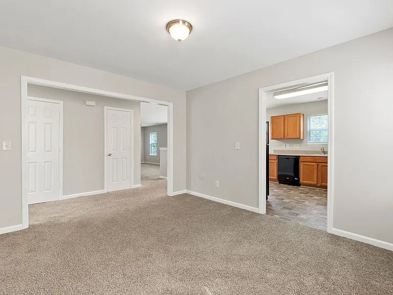 6443 Brumit Ln — Photo 4