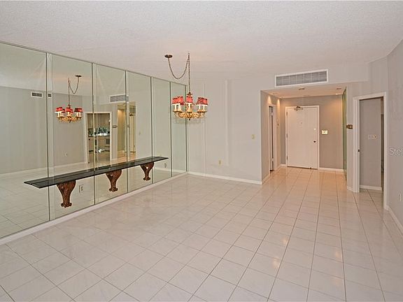 4th image of 1 Beach Dr SE Unit 912