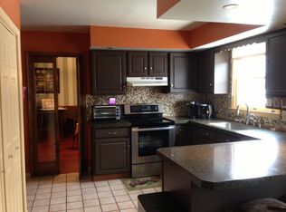 972 Minesite Rd, Allentown, PA 18103