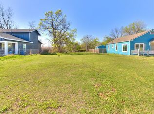 711 E Perkins Ave LOT 7 & 8, Guthrie, OK 73044
