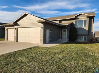 8712 W Wiseman St, Sioux Falls, SD 57106