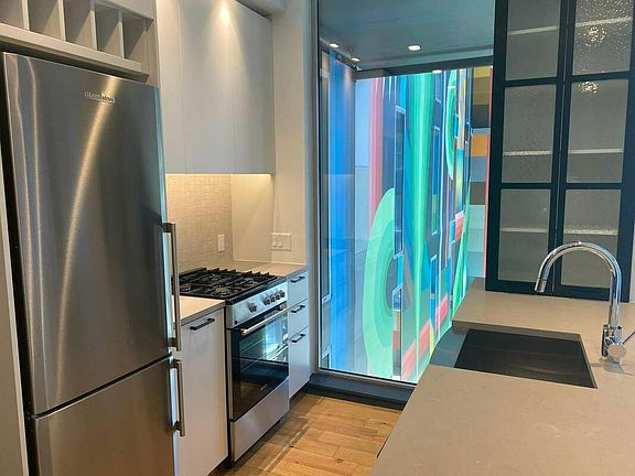4th image of 42-36 27th St #520