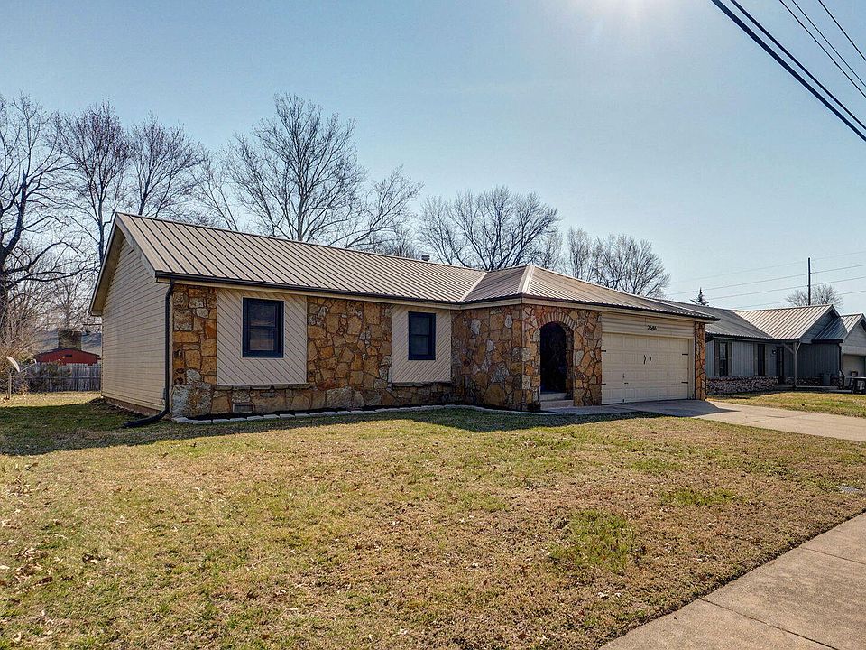 1st image of 2546 S Fort Avenue