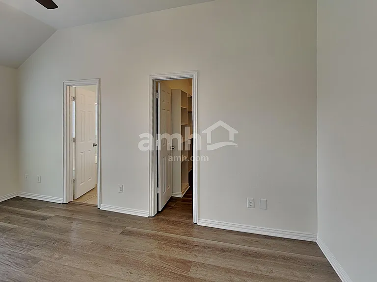 1208 Marchant Pl — Photo 9