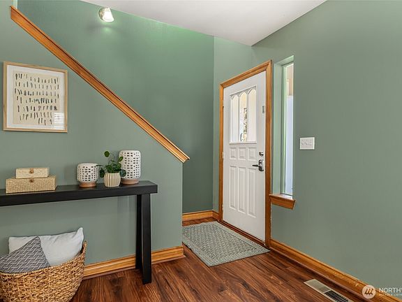 4th image of 3309 114th Drive NE