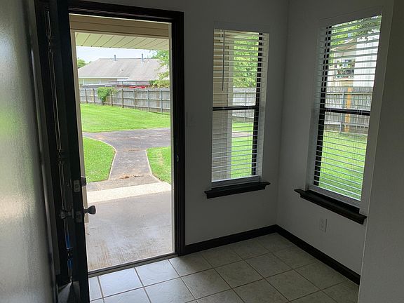 4th image of 316 Cedarwood Dr #316