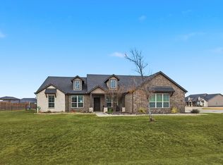104 Oak Grove Dr, Rhome, TX 76078