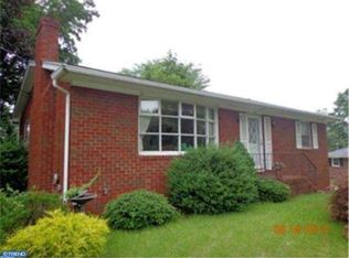 17 Meadow Rd, Pennsville, NJ 08070