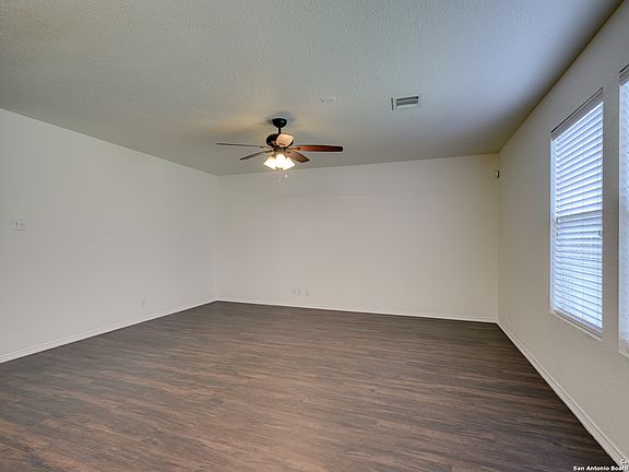 4th image of 24607 Hickory Meadows