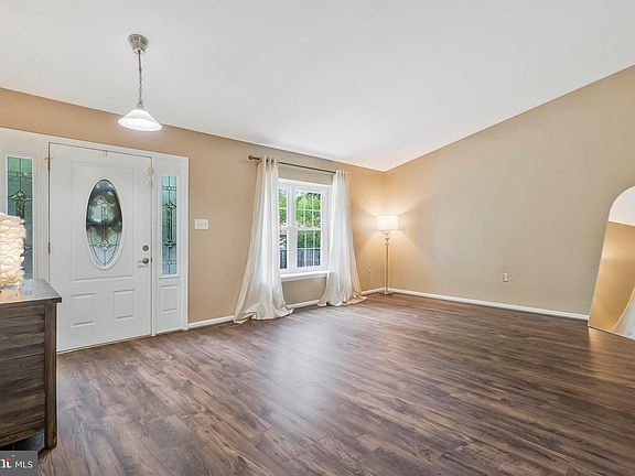 4th image of 1044 Jeff Ryan Dr