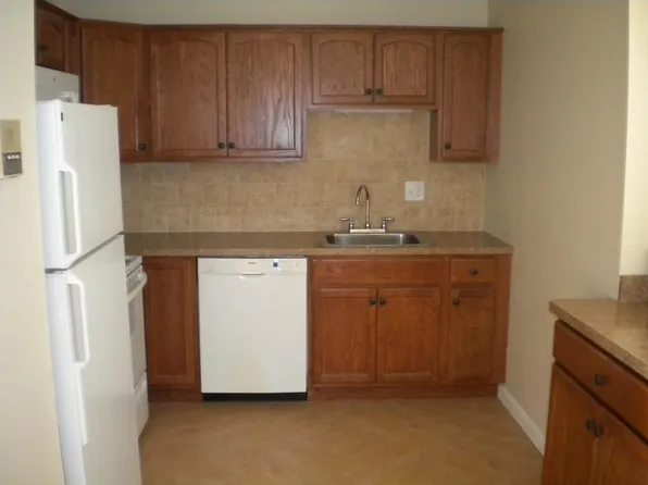 2 Karena Dr #58, Taunton, MA 02780