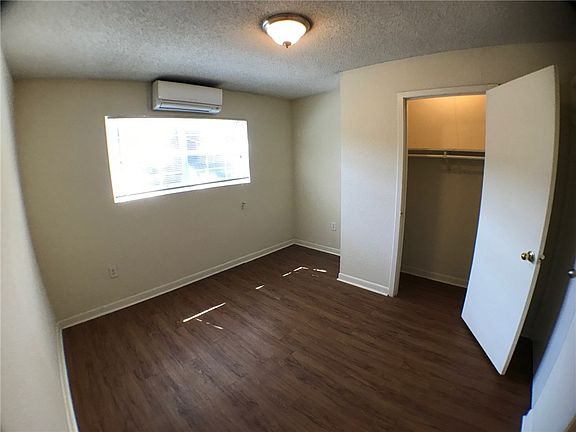 4th image of 4709 Harmon Ave APT 606