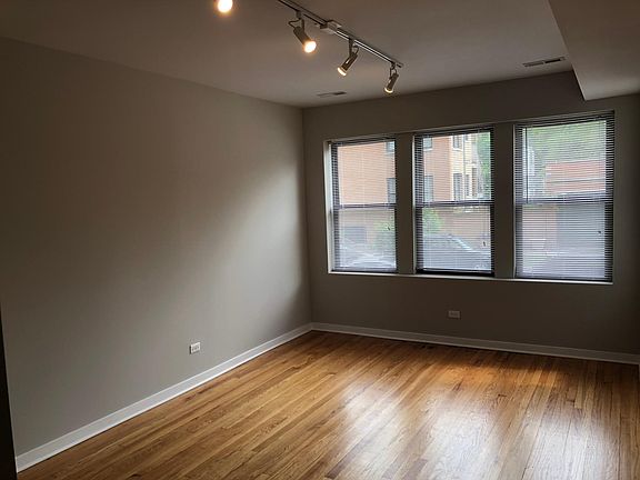 5th image of 2442 W North Shore Ave #2W