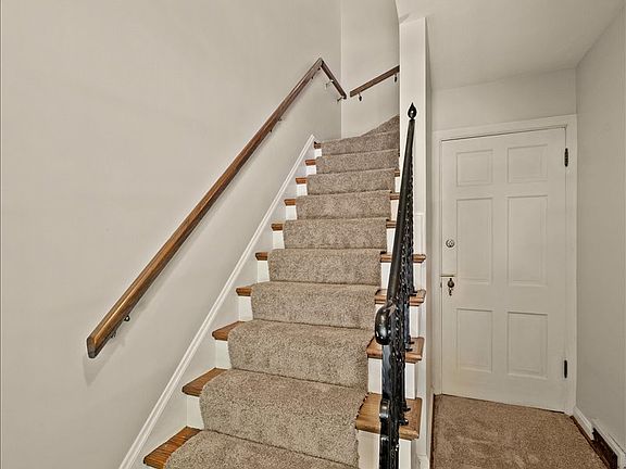 2nd image of 3151 Mozart Ave Unit 2