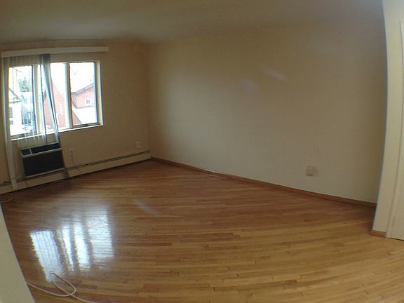2nd image of 2629 E 26th St APT 6