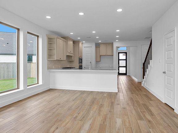 3rd image of 21903 Woodland Hawthorn Ln