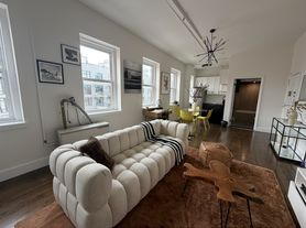 112 Lincoln Ave