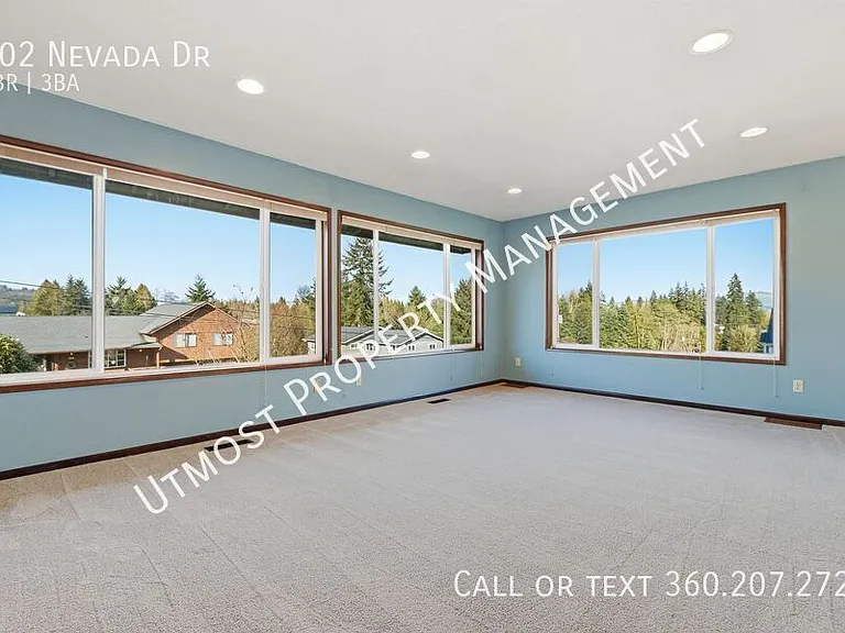 802 Nevada Dr — Photo 10
