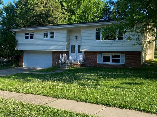 883 Roanoke Dr