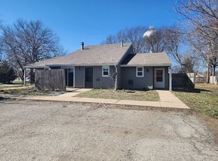3600 Westridge Dr, Lawrence, KS 66049