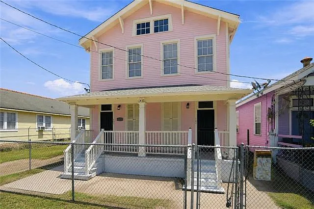 1305 France St #102