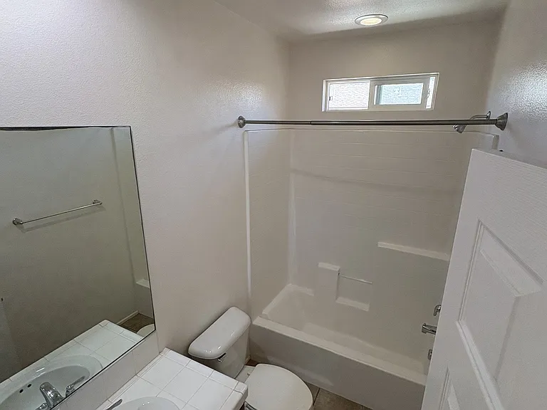 3321 Ventura Road Guest Bathroom_06022026
