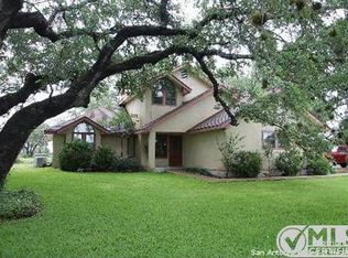 238 Eagle Ridge Dr, Floresville, TX 78114
