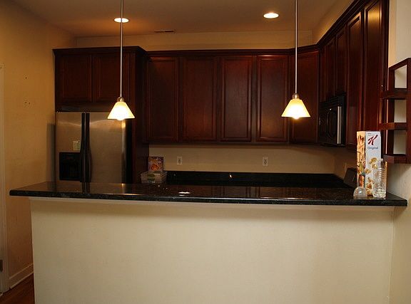4th image of 3748 W School St APT 1