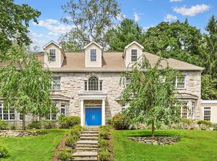 14 Coventry Ln, Riverside, CT 06878