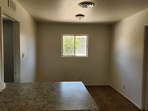 3rd image of 2733 S Maple Ave