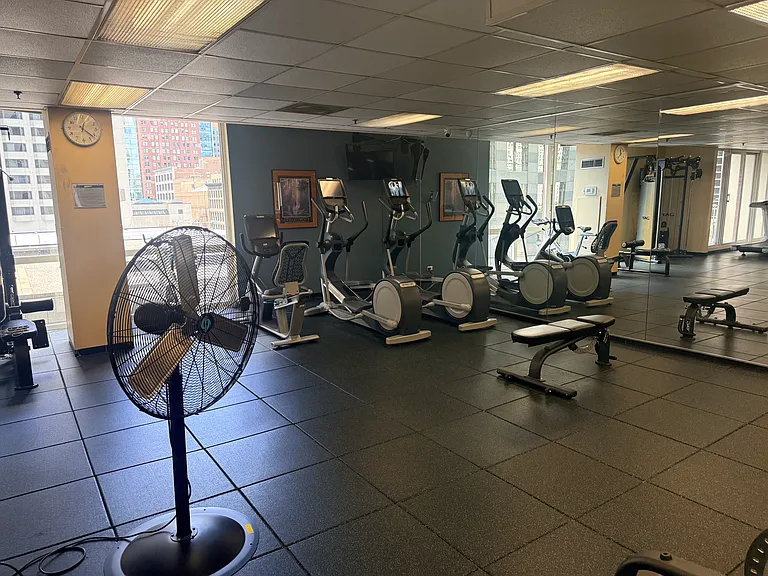 200 N Dearborn St #1503 — Photo 9