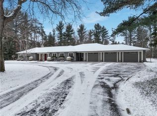 622 E Lowes Creek Rd, Eau Claire, WI 54701