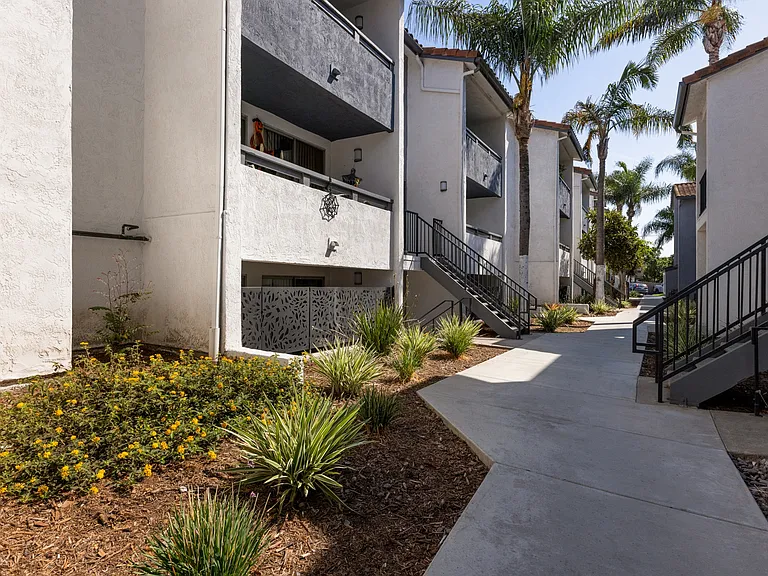 Mar at Cottonwood — Photo 17