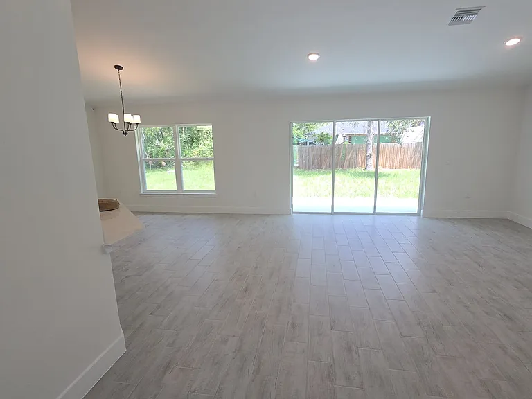 4061 Birnam Ter — Photo 10